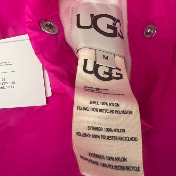 NWT Ugg Reversible Vest Pink Size Medium - Picture 4 of 5